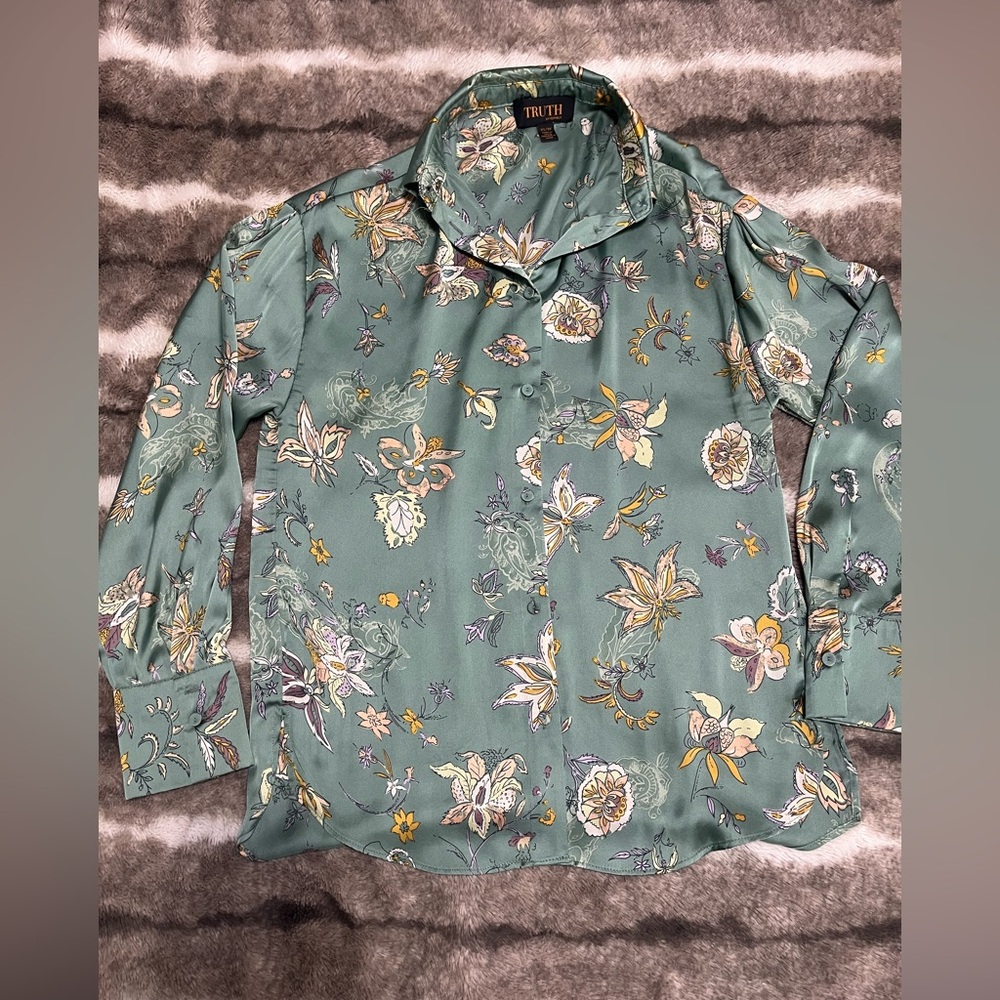 Silk Green Floral Women's Top